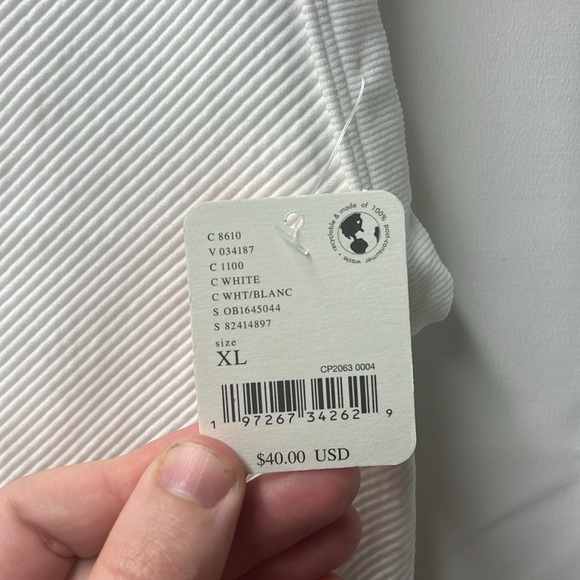 FP Movement White Free Throw Muscle Tank- XL - Picture 6 of 7